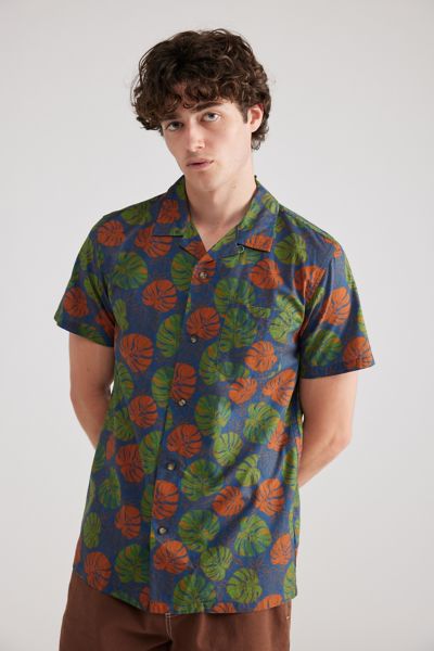 Pendleton Aloha Patterned Short Sleeve Button-Down Shirt