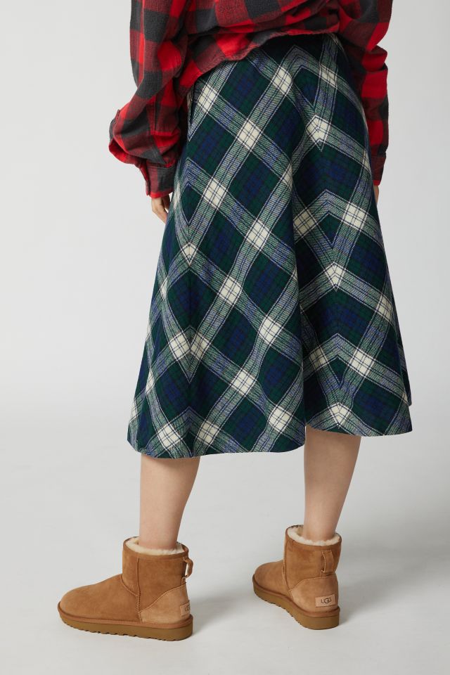 Christmas plaid skirt outlet urban outfitters