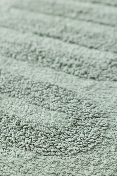 Tapis de bain touffeté à motif de boucles ondulées - Thumbnail 4