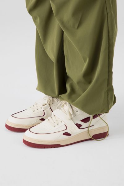 Saye Modelo '92 Vegan Sneakers In Garnet At Urban Outfitters In Garnet