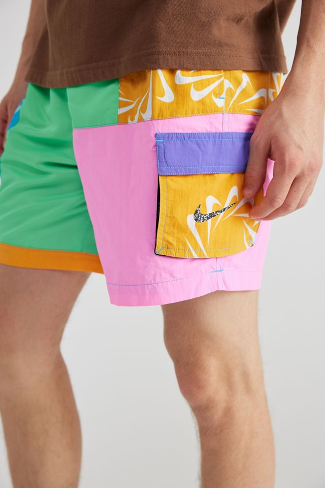 Nike Voyage Colorblocked Belted Cargo Short | Urban Outfitters