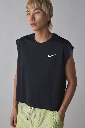 Nike UO Exclusive Cropped Swim Shirt