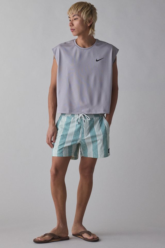 Nike UO Exclusive Cropped Swim Shirt | Urban Outfitters Nike UO Exclusive Cropped Swim Shirt | Urban Outfitters