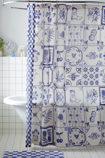 College Dorm Bath + Laundry Essentials