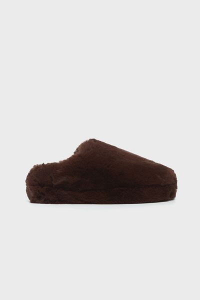 APPARIS APPARIS MISHA PLATFORM FAUX FUR SLIPPER IN ESPRESSO, WOMEN'S AT URBAN OUTFITTERS