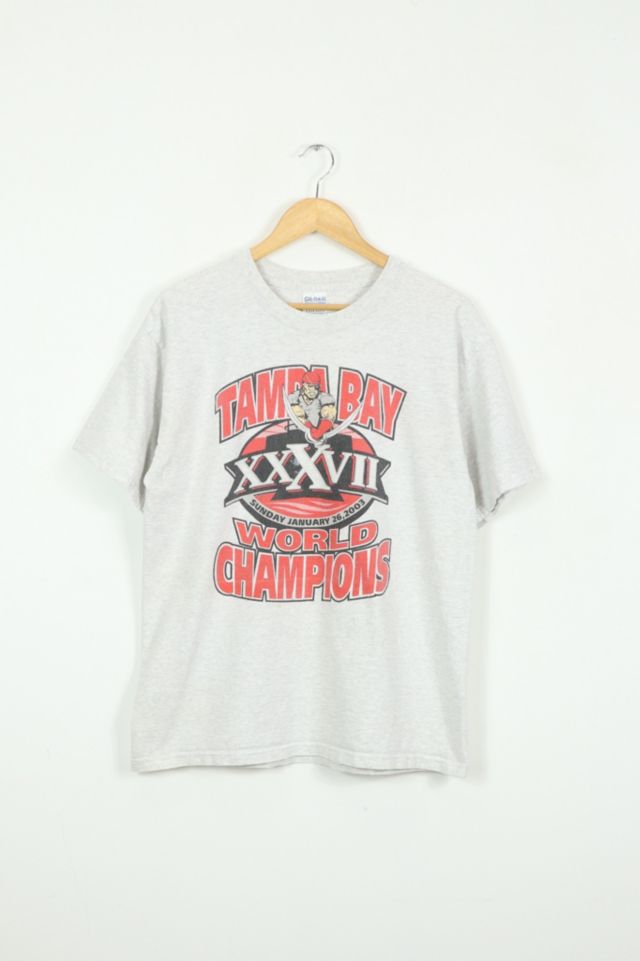 Tampa Bay Buccaneers 2002 Super Bowl XXXVII 37 Champions TShirt Sz