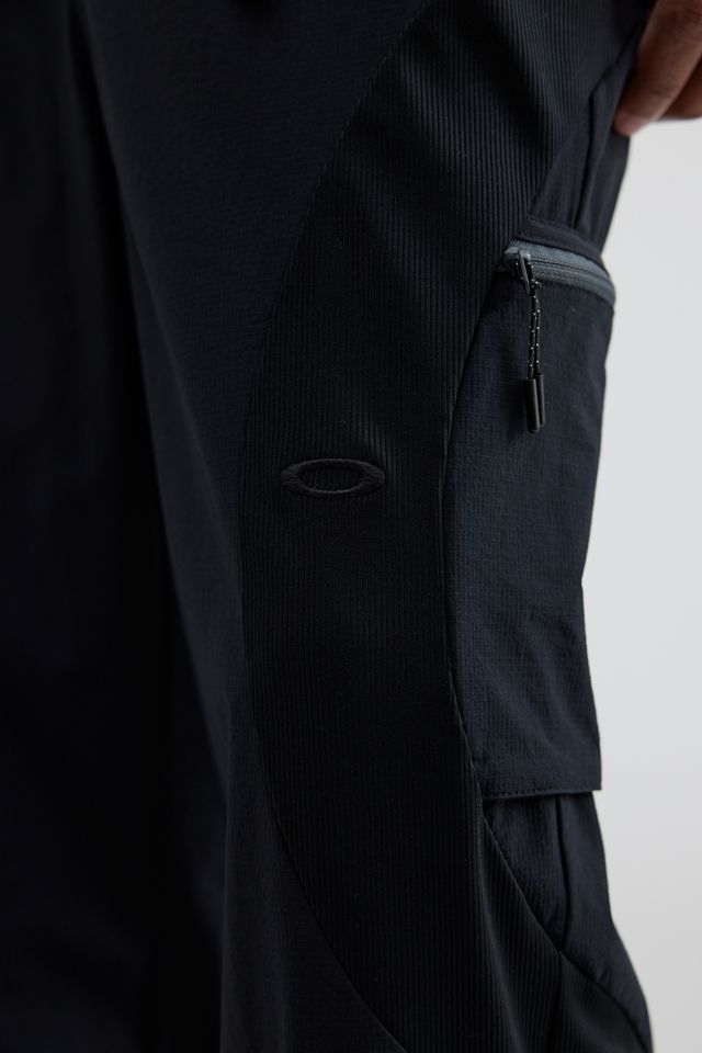Oakley Latitude Cargo Pant | Urban Outfitters
