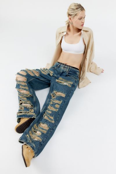 Low rise best sale ripped boyfriend jeans