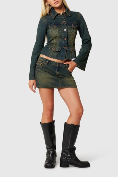 Abrand Jeans 99 Low Denim Skirt In Xena, Women's At Urban Outfitters In Xena