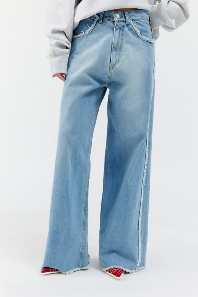 ESTHE Distressed Wide-Leg Jean