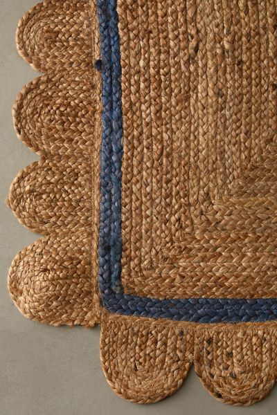 Stevie Petals Braided Jute Rug