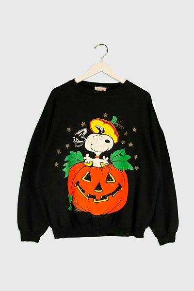 Vintage 1958 Peanuts Snoopy In A Pumpkin Crewneck Sweatshirt