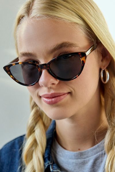 UO Essential Cat-Eye Sunglasses