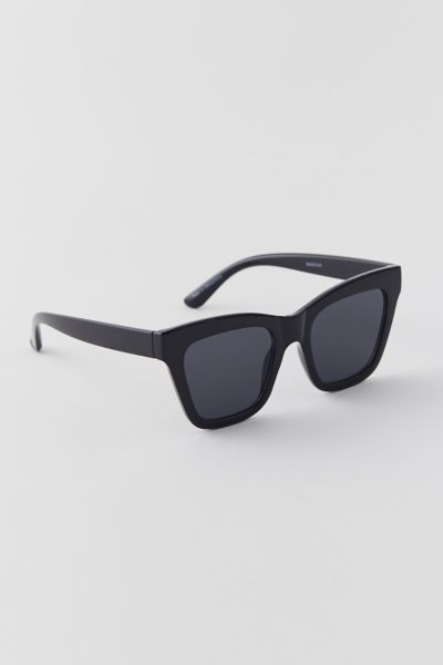 UO Essential Oversized Sunglasses