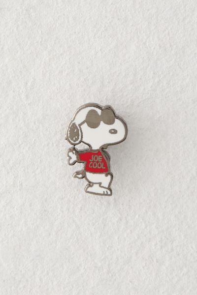 Pintrill Peanuts Snoopy Enamel Pin