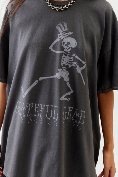 NWOT Grateful Dead Tee Rainbow skeletons in a spiral