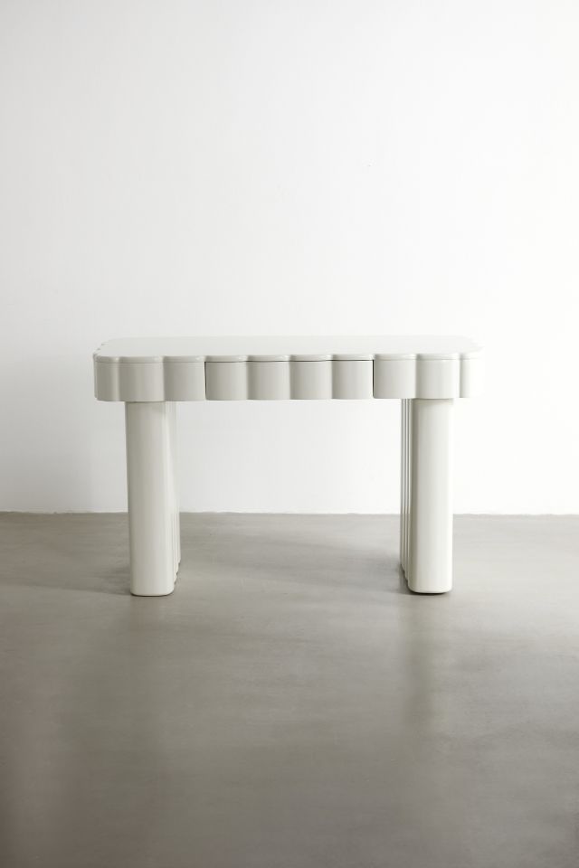 Jenavive Desk #1