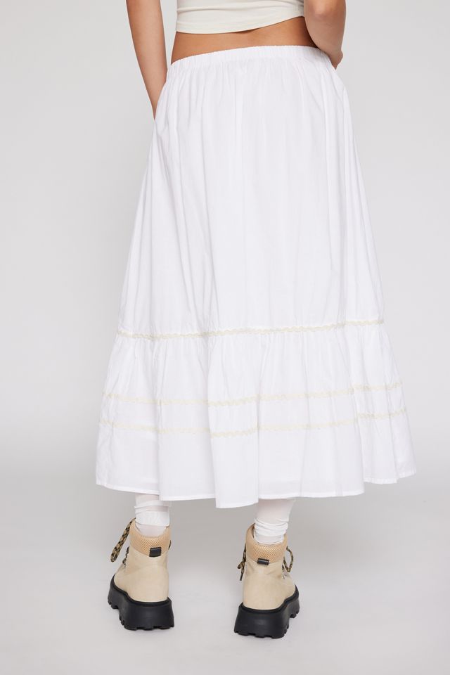 Kimchi Blue Mariana Tiered Midi Skirt | Urban Outfitters