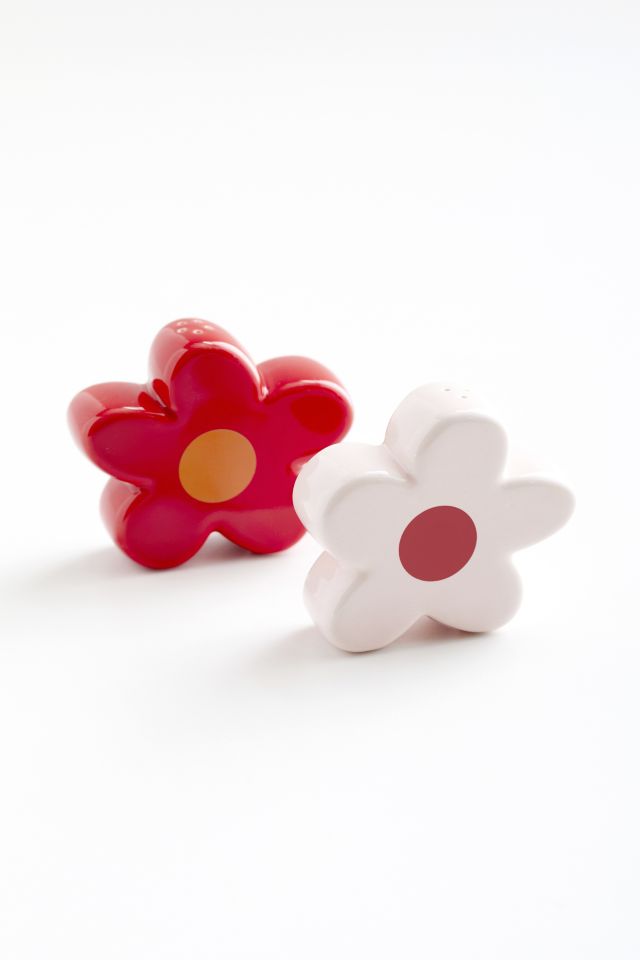 DOIY Daisy Salt & Pepper Shaker Set #1