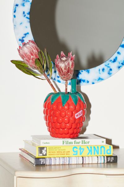 DOIY Raspberry Vase