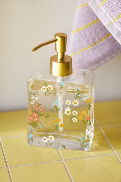 College Dorm Bath + Laundry Essentials
