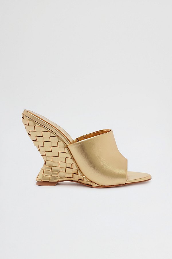 Schutz Aprill Leather Wedge Mule In Ouro Claro Orch, Women's At Urban Outfitters