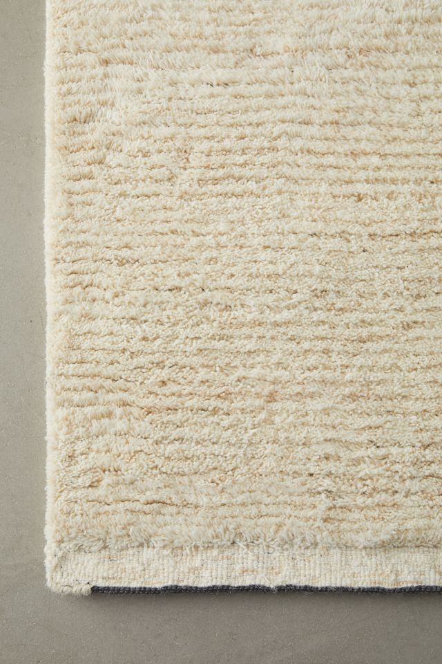 Ivory Hand-Tufted Wool Rug with Cotton Backing, 8x10