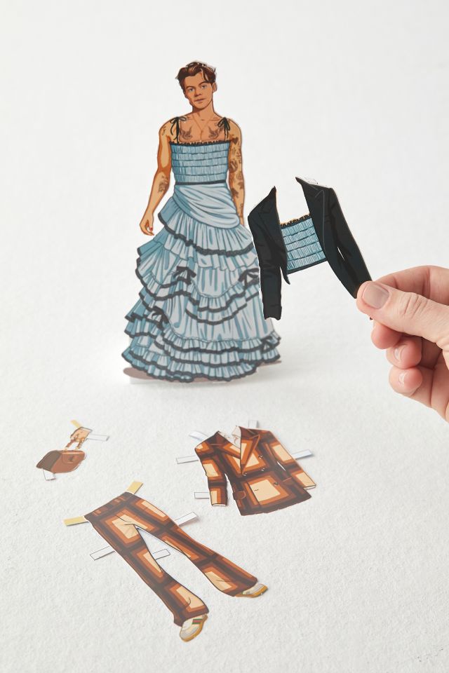 Dress Up Harry: A Harry Styles Paper Doll Book Featuring His Most Iconic Looks By Julia Murray #3