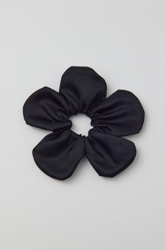 Flower Petal Scrunchie #1