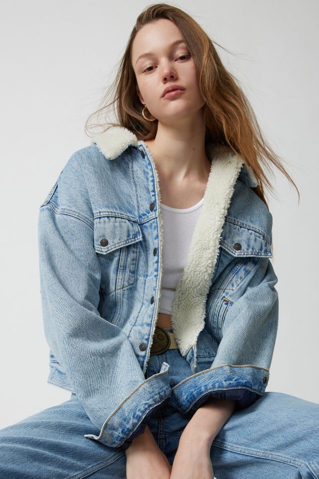 Levi’s® '90s Denim Sherpa Fleece Trucker Jacket | Urban Outfitters