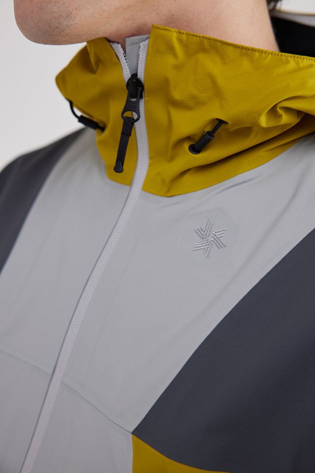 Goldwin Pertex® Shield Air Mountaineering Jacket | Urban Outfitters