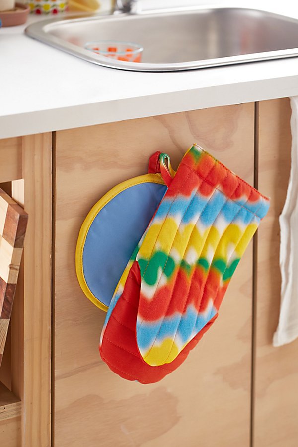Ban.do Ban. Do Squiggles Oven Mitt & Potholder Set In Assorted At Urban Outfitters In Multi