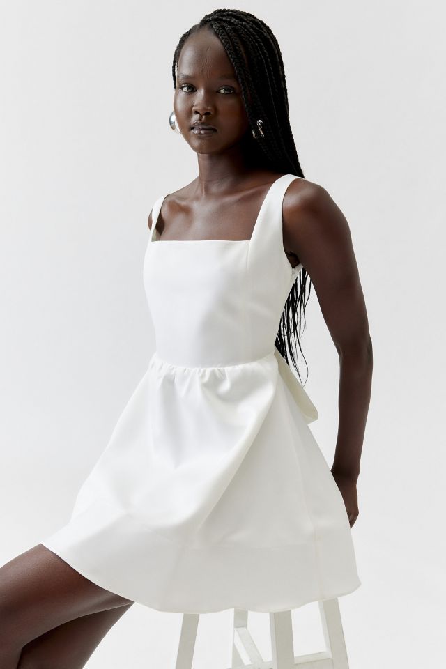 Robe Mini Glamour avec Nœud au Dos #1