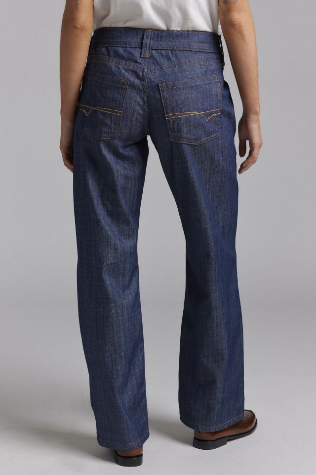 BDG Kayla Low-Rise Straight Leg Jean