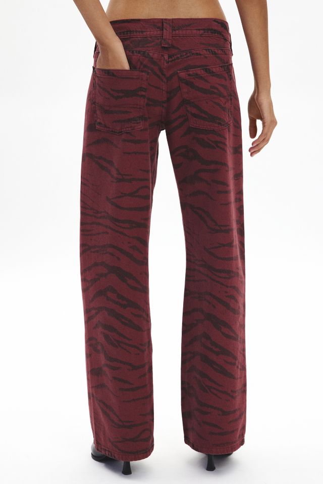 BDG Kayla Printed Low-Rise Slouchy Jean