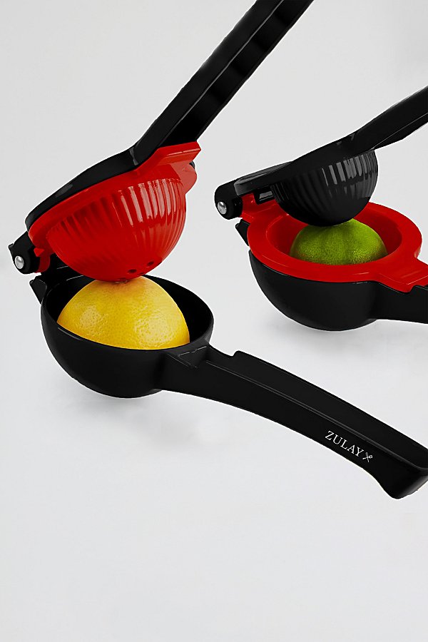 Zulay Kitchen Lemon And Lime 2-in-1 Hand Juicer In Midnight Black/red At Urban Outfitters