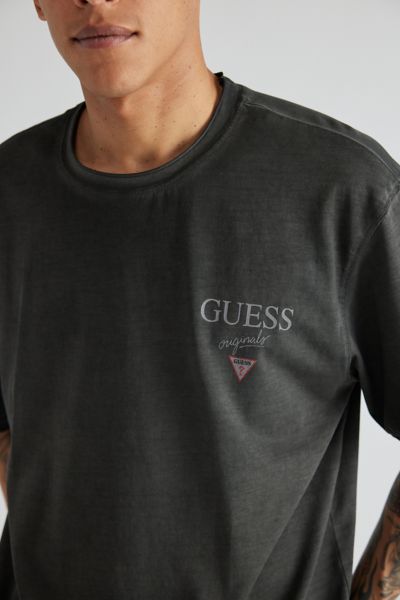 GUESS ORIGINALS Stacked Logo Washed Cotton Tee