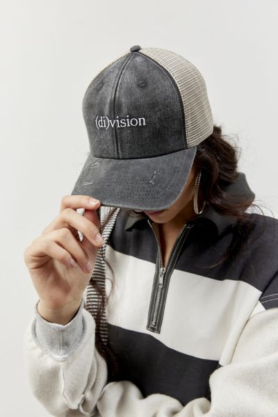 (d)ivision Gray Washed Cap In Black