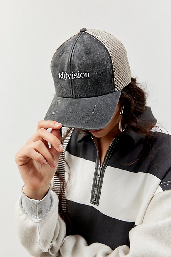 (d)ivision Gray Washed Cap In Black