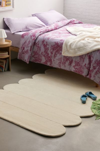 Urban Outfitters Clover Hand Tufted Wool Rug In Ivory At