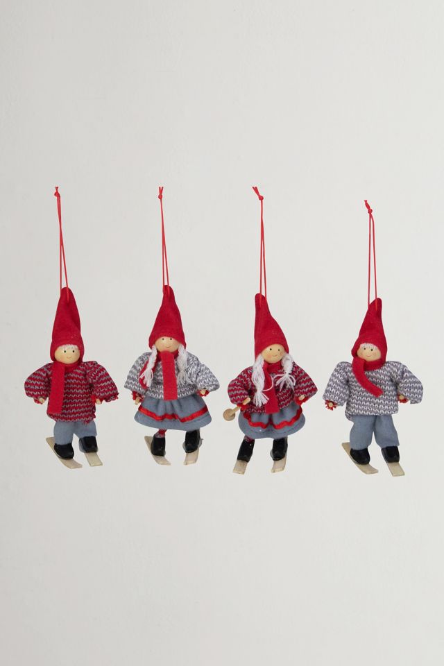Cozy Holiday Skiers Ornament Set of 4 #2