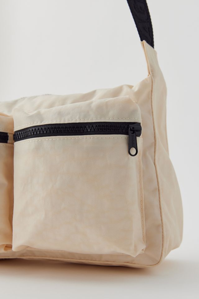 BAGGU Medium Cargo Nylon Crossbody Bag | Urban Outfitters