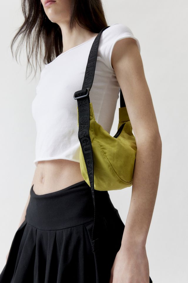 BAGGU Small Recycled Nylon Crescent Bag | Urban Outfitters