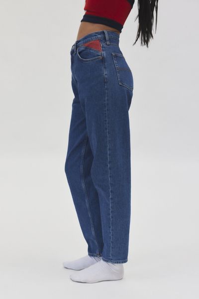 Tommy Jeans Ultra High Rise Tapered Mom Jean