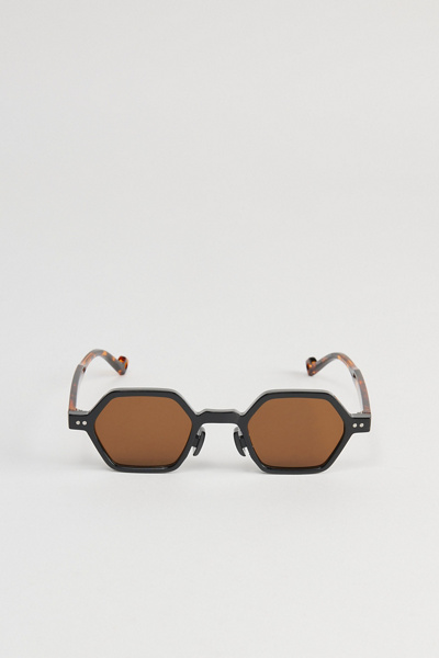 urban outfitters hexagon sunglasses