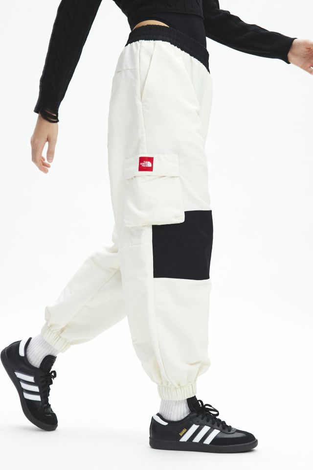 The North Face HMLYN Track Pant | Urban Outfitters
