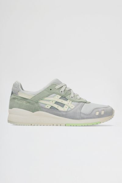 Asics Gel-lyte Iii Og Sportstyle Sneakers In Glacier Grey/cream At Urban Outfitters
