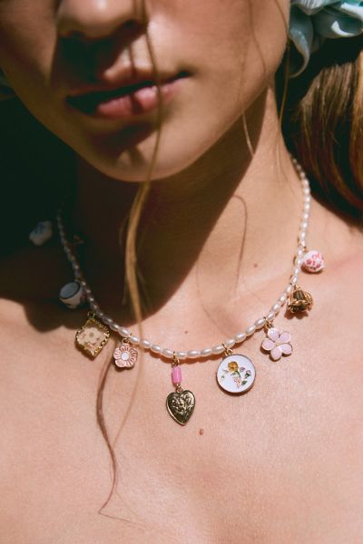 Urban outfitters clearance seashell necklace