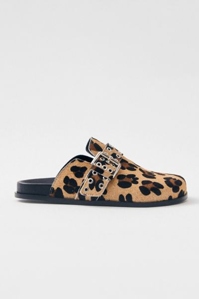 Alohas Halia Suede Clog In Soft Beige, Women's At Urban Outfitters In Soft Beige