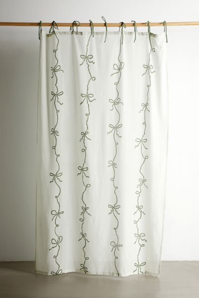 Lacey Bows Window Panel